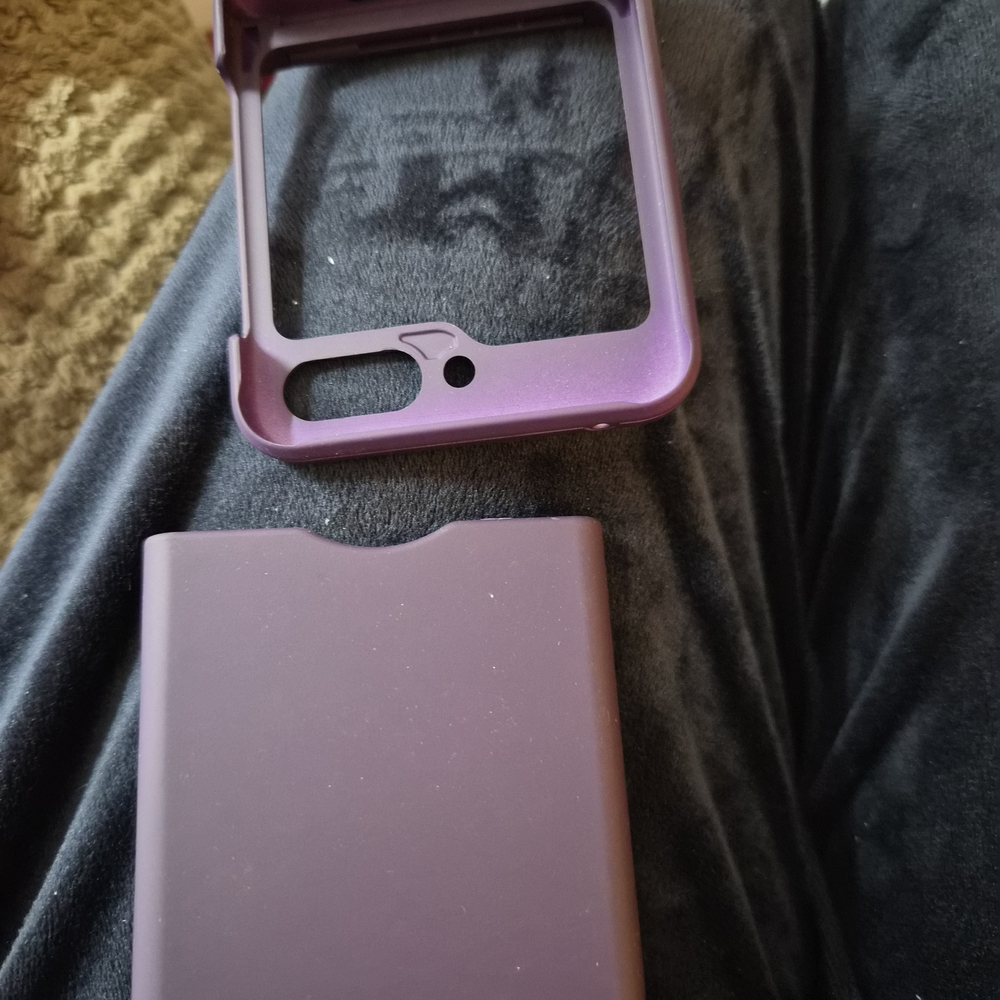 Elegant Purple Z Flip 5 5g Cellphone Case Hides Credit Card Brand New!